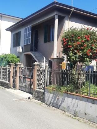 Casa vacanza DH Vacation rental in La Spezia