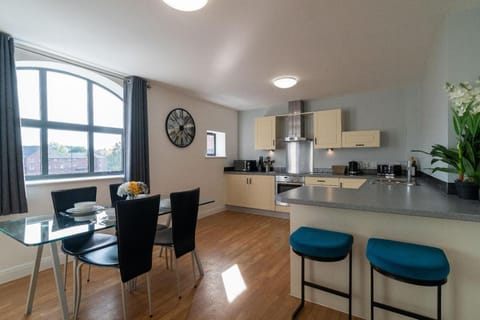 Cotels @The Millhouse  WIFI, PARKING & WORK DESK Hotel in Derby