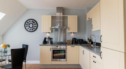 Cotels @The Millhouse  WIFI, PARKING & WORK DESK Hotel in Derby