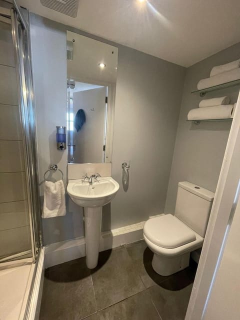 Blackbull With Rooms Lower Inn in Cumbernauld