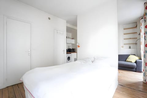 Kiez Hostel Hotel in Paris