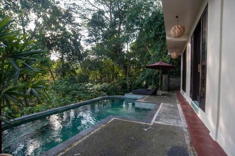 Villa Leona Valley View Ubud Hotel in Kuta