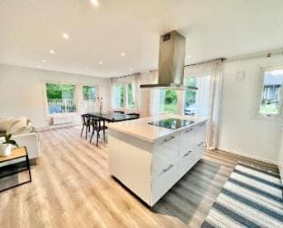 Amazing 3 BR  villa in Kosta downtown Villa in Kalmar County, Sweden