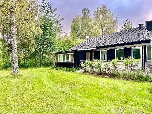 Amazing 3 BR  villa in Kosta downtown Villa in Kalmar County, Sweden