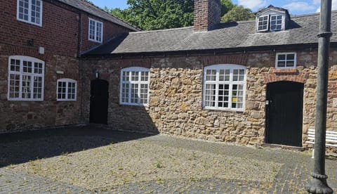 Plas Bellin Studios Apartment in Wales