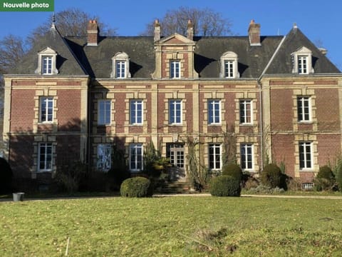 Chateau Loyd & Spa Normandie Pays de Caux Hotel in Normandy