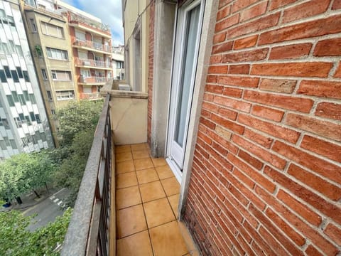 Rooms Valencia Apartment in Barcelona