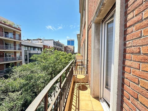 Rooms Valencia Apartment in Barcelona