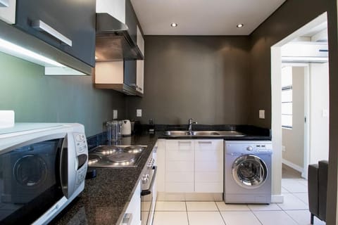 The Decks 1206 by CTHA Apartment in Cape Town