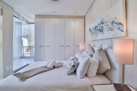 The Decks 1206 by CTHA Apartment in Cape Town