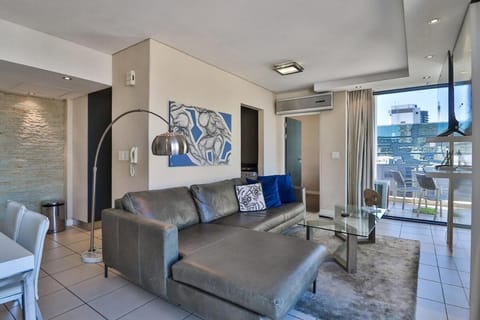 The Decks 1206 by CTHA Apartment in Cape Town