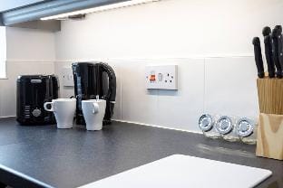 Lovely one-bedroom serviced apartment in Eccles Apartment in Stretford