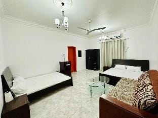 Superb room Wifi+many amenities Vacation rental in Al Sharjah