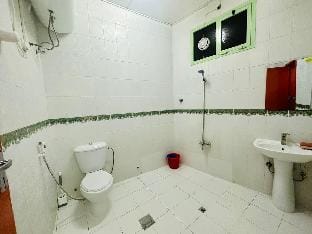 Superb room Wifi+many amenities Vacation rental in Al Sharjah