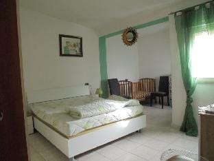 Casa Elena  Apartment in La Caletta