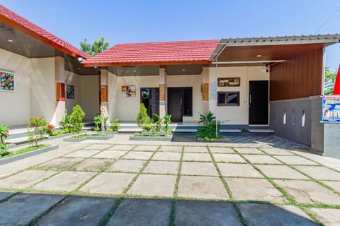 OYO 94152 Pondok Wisata Alan Dinah Hotel in Bali