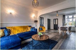 Three Bed Charming House, Parking Garden Long Stay Villa in Mansfield