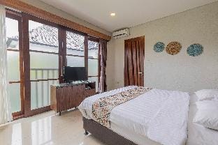 Peaceful 2 BDR Villa with Private Pool in Uluwatu Villa in Kuta Selatan