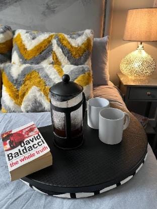 Modernised 4bed stay-away-home in Runcorn sleeps 7 Apartment in Widnes