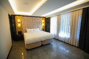 KY CONTİNENTAL HOTEL Apartment in Izmir