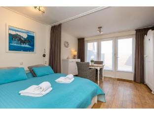 Pet-Friendly Escape by the Sea Apartment in Westkapelle