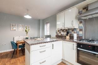 Prime location 3 bed House Vacation rental in Newport