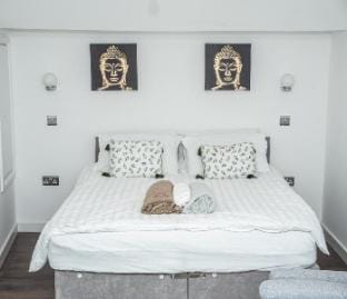 Central Aylesbury Studio 6 with Free Parking Vacation rental in Aylesbury