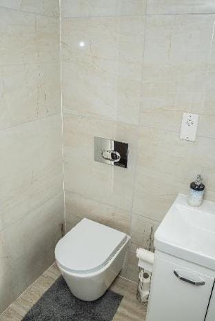 Central Aylesbury Studio 6 with Free Parking Vacation rental in Aylesbury