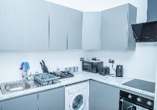 Central Aylesbury Studio 1 with Free Parking Vacation rental in Aylesbury