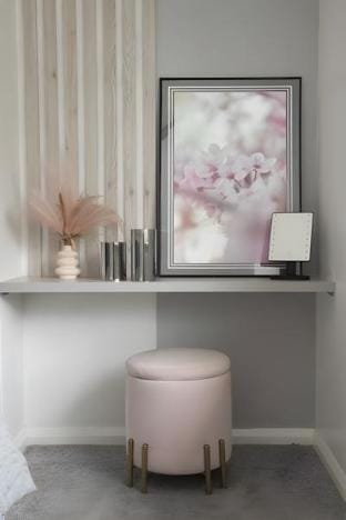 "Green House" is eco-friendly with parking garden. Vacation rental in Hull