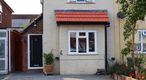 Wilmer Guest House Bed and Breakfast in Eastleigh District