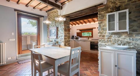 Villa la Ghiandaia Comfortable holiday residence Villa in Castiglion Fiorentino