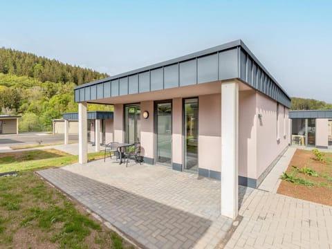 Lakeside Comfort in Hallschlag Vacation rental in Vulkaneifel