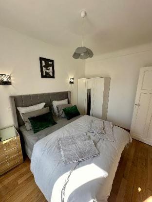 Entire Appartement-moderne  Paris-CDG-le bourgety Apartment in Drancy