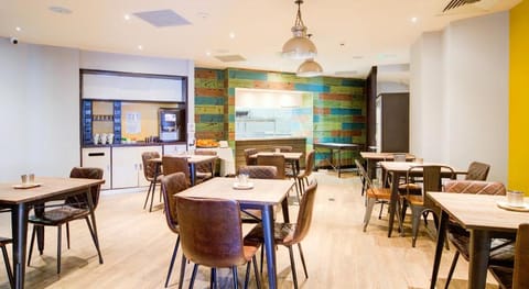 Belvilla Newport City Centre Hotel - Lifestyle Hotel in Newport