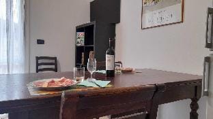 Happy Apartment Apartment in Bologna