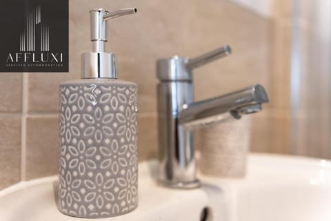 Ironbridge Riverside Hot Tub Retreat Vacation rental in Telford