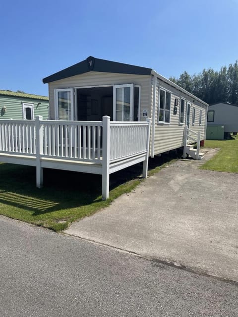 The Thimble static Holiday Home Vacation rental in England