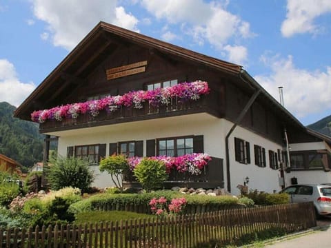 am Buchbrunnen Comfortable holiday residence Apartment in Pfronten