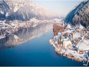 Mobile Home Bodensdorf near Gerlitzen Ski Area Campground/ 
RV Resort in Carinthia, Austria