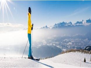 Mobile Home Bodensdorf near Gerlitzen Ski Area Campground/ 
RV Resort in Carinthia, Austria