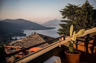 Mansarda vista lago Apartment in Arona