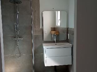 Villa des Figuiers surrounded by greenery Vacation rental in Provence-Alpes-Côte d'Azur