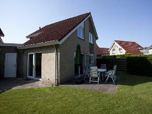 Mosselbank 101 Comfortable holiday residence Vacation rental in Ouddorp