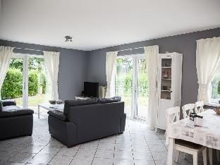 Breen Comfortable holiday residence Vacation rental in Ouddorp