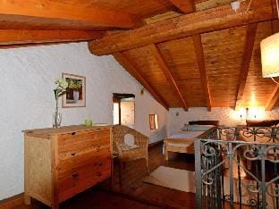 Casa Antica1801 Comfortable holiday residence Vacation rental in Dongo