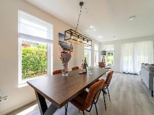 Waterside Retreat Sauna, Garden and Fishing Jetty Vacation rental in South Holland (province)