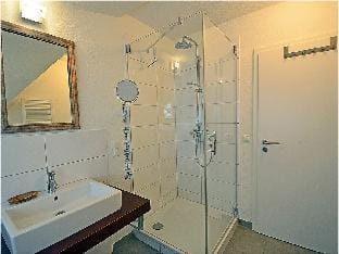 Leni Comfortable holiday residence Vacation rental in Glowe