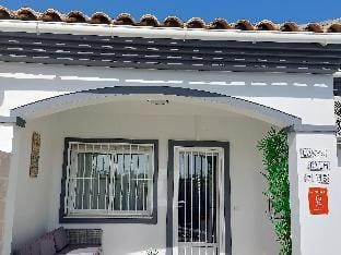 Lavish holiday home with private pool Vacation rental in Safor