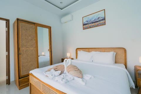 The Lavana Bliss Two Villa Nyanyi Beach Hotel in Kediri